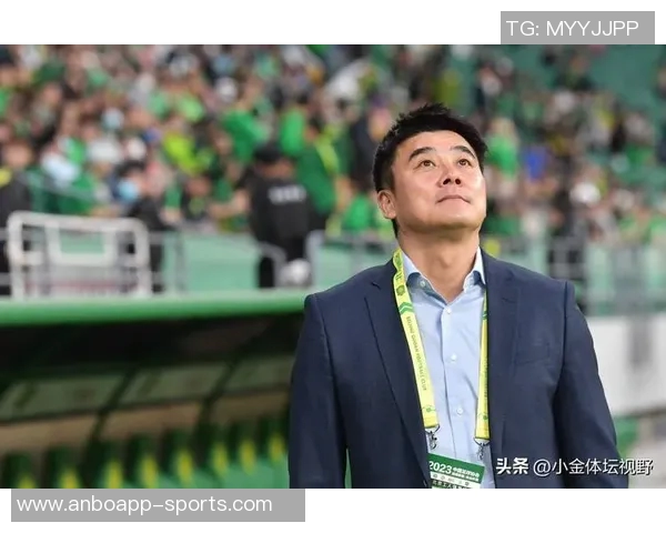 国安迅速调整训练计划总经理李明亲临现场指导球队训练