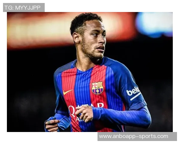 内马尔与父亲重温巴萨辉煌岁月感慨万千情深意重